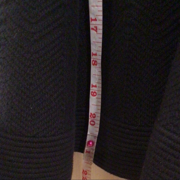 NWOT Slip in Navy blue knit skirt - Picture 6 of 6